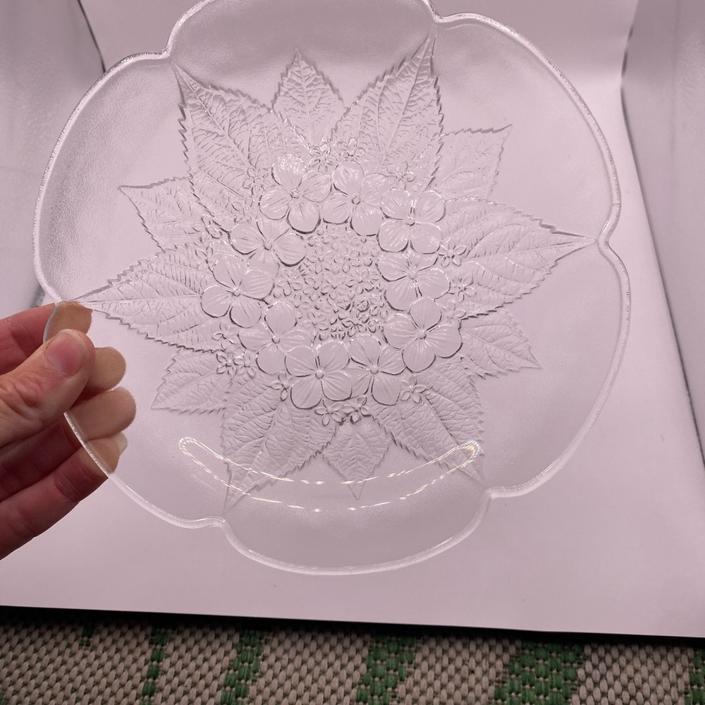 Vintage Set of 4 Clear Floral Glass Plates - 7.5”